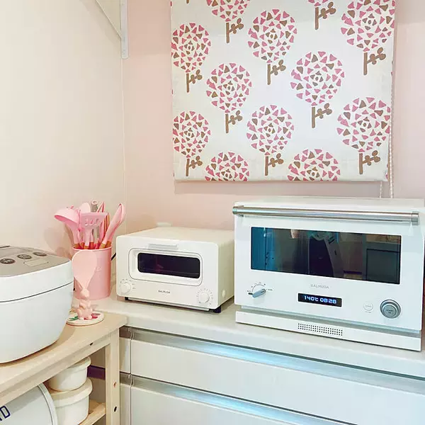 「清潔感抜群の空間に憧れる！ホワイトインテリアキッチンの作り方」の画像