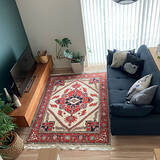 「その繊細な柄と美しい佇まいに惚れ惚れ♡ペルシャ絨毯のある暮らし」の画像1