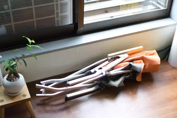 「「暮らしのシーンで臨機応変に対応できる、折りたたみローチェア」 by shoyuさん」の画像