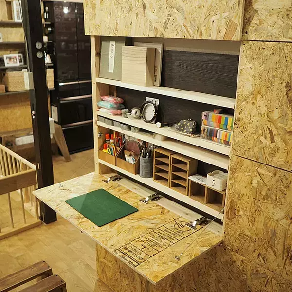 「置きやすさも使いやすさも思いどおりに♪勉強机＆作業机のDIY実例集」の画像