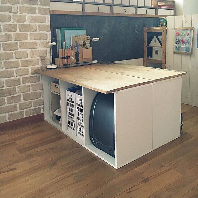 置きやすさも使いやすさも思いどおりに 勉強机 作業机のdiy実例集 年12月4日 エキサイトニュース 2 4