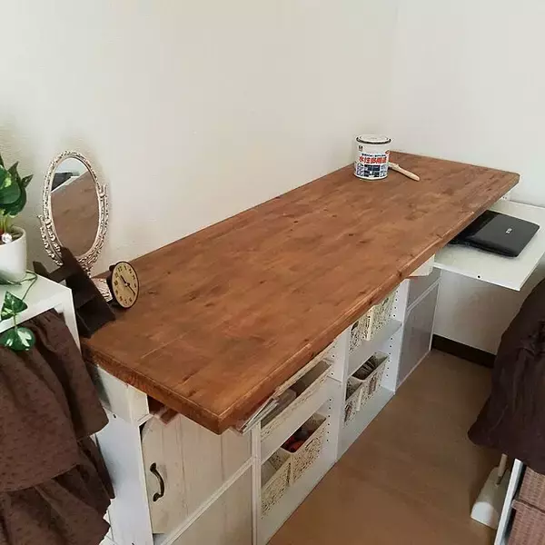 「置きやすさも使いやすさも思いどおりに♪勉強机＆作業机のDIY実例集」の画像