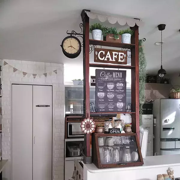 「たくさんの夢が詰まってる♡わたしだけのキッチンの棚DIY実例集」の画像