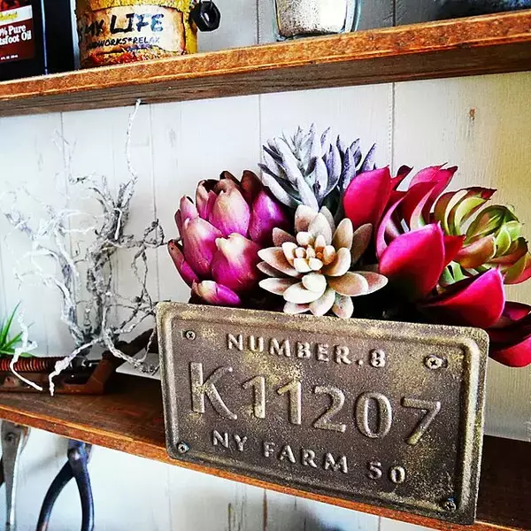 「小物から家具まで☆アイアン風ペイントでどんなものも生まれ変わる」の画像