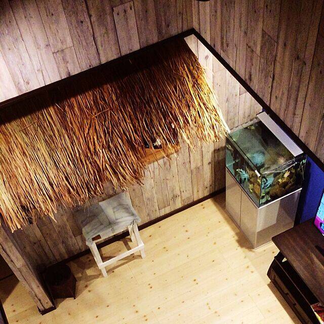 憧れのビーチ風はこう作る！落ち着きを感じるマリンテイストのお部屋10選