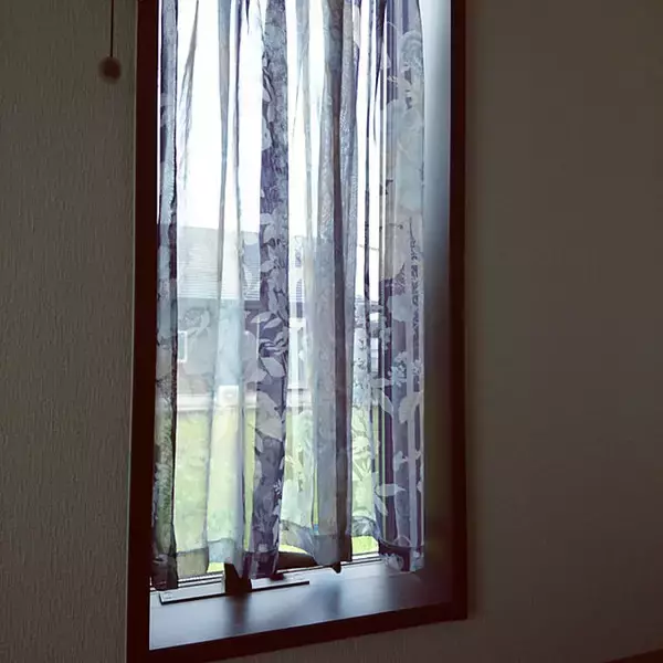 「お気に入りが生まれ変わる！洋服をインテリアアイテムにリメイクする方法」の画像