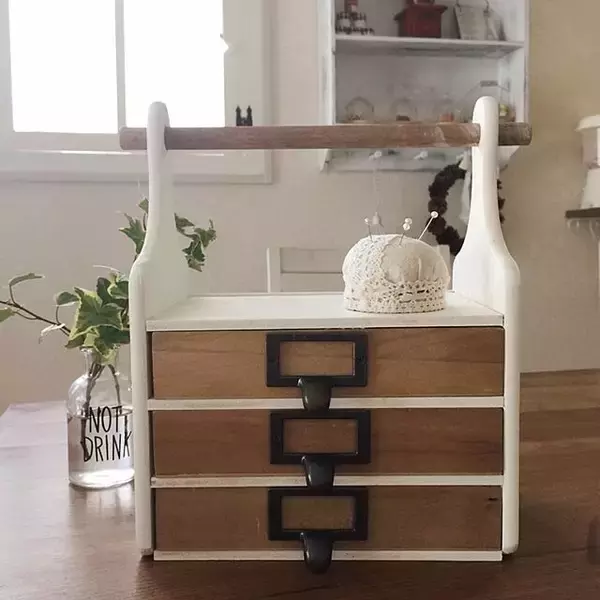 「100均アイテムで使いやすさアップ☆わたし仕様の裁縫道具・裁縫箱」の画像