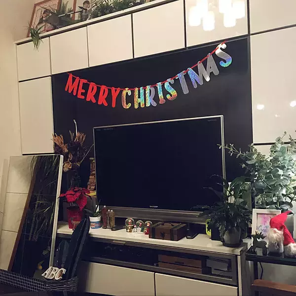 「プチプラで楽しむ♪100均グッズを使ったクリスマスの飾り付け10選」の画像