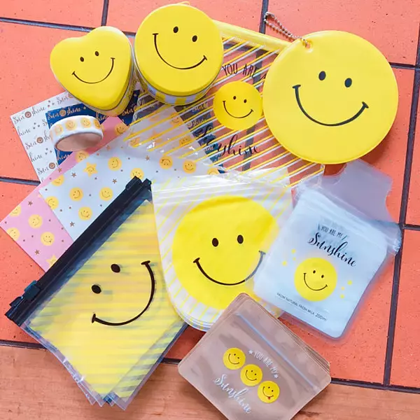 使いみちいろいろ☆デザインも楽しめるダイソーのジッパーバッグ