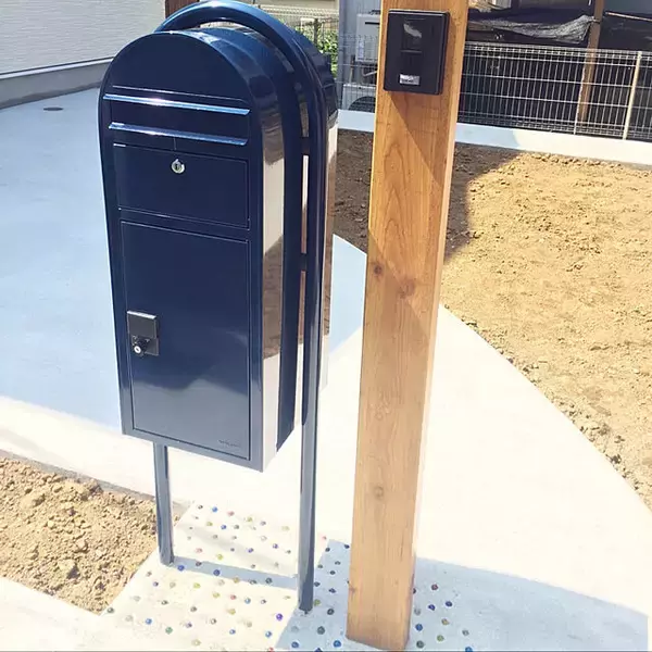 「これからの家づくりに！あると便利な宅配ボックスのある暮らし」の画像