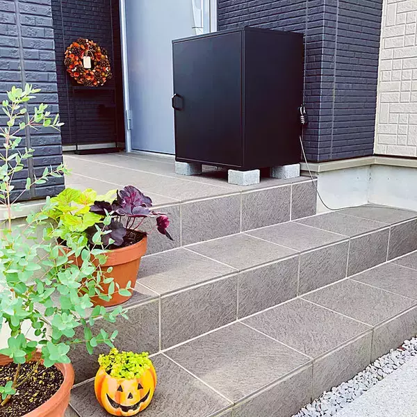 「これからの家づくりに！あると便利な宅配ボックスのある暮らし」の画像