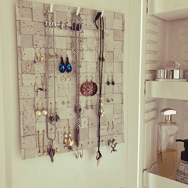 捨てる前にひと工夫☆可能性広がる段ボールのリメイク作品集