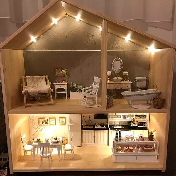 「シンプルで多目的に使える♡IKEAのフリサットドールハウスの魅力と活用例」の画像