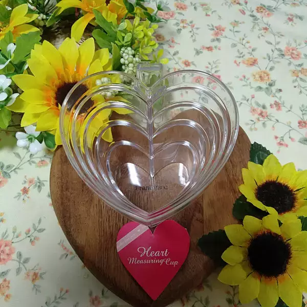 「調味料を量ったりおどろきの使い方をしたり☆こだわりの計量カップを拝見」の画像