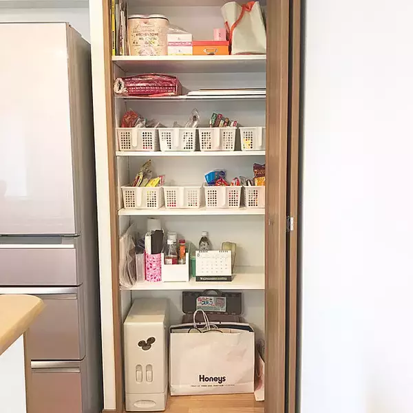 「キッチン整理は100均にお任せ！使い勝手も抜群の収納アイディアをチェック」の画像