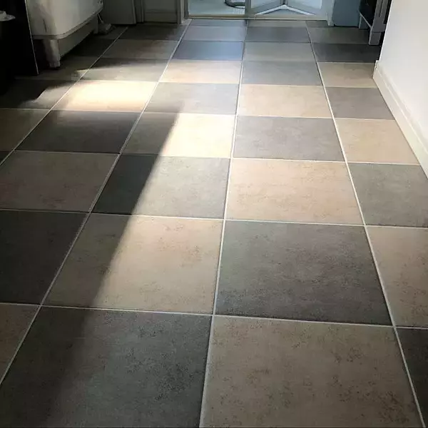 「フットワークも軽くなる暖かさ！床暖房を取り入れた家づくりのアイディア帖」の画像