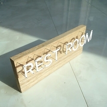 いつものドアが変わる！さまざまな材料で作るドアプレートDIY