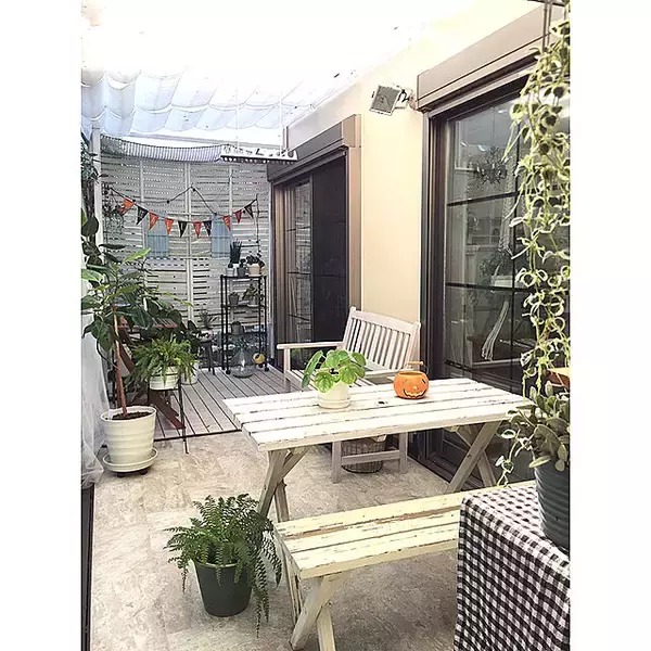 「自慢のウッドデッキだからこそ！キレイをキープできるメンテナンスアイデア」の画像