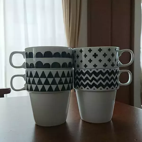 「おうちカフェが楽しくなる♪セリアで選んだお気に入りのマグカップ10選」の画像