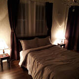 「毎日旅行気分を味わえる♪高級感がたまらないホテルライクな寝室」の画像7