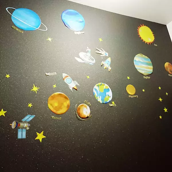 「広い世界に想いをはせて♪宇宙を感じるインテリアの実例10選」の画像