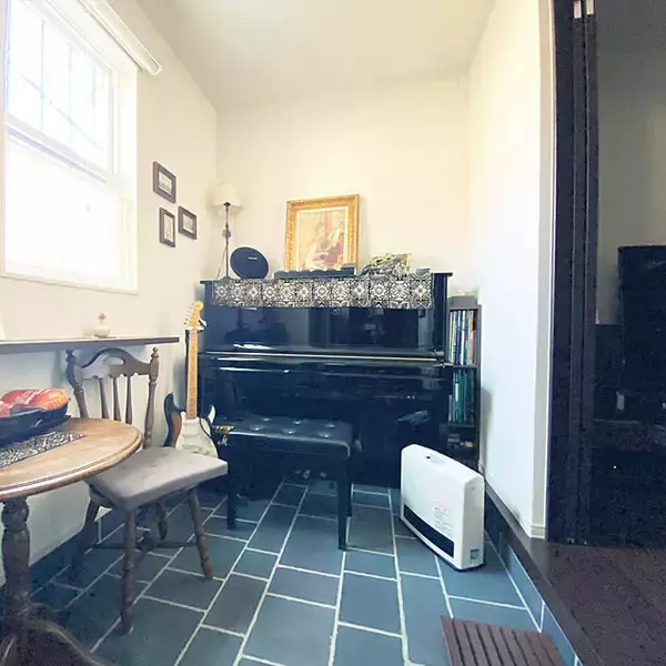 「暮らしにゆとりが生まれる♪多目的に使える広い玄関土間のあるお家」の画像