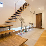 「暮らしにゆとりが生まれる♪多目的に使える広い玄関土間のあるお家」の画像2