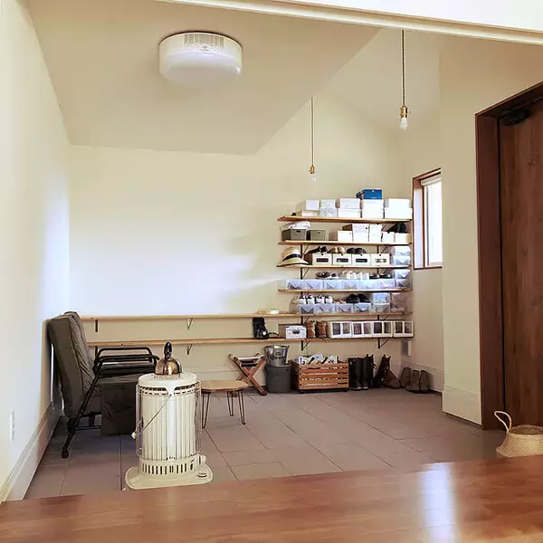 「暮らしにゆとりが生まれる♪多目的に使える広い玄関土間のあるお家」の画像