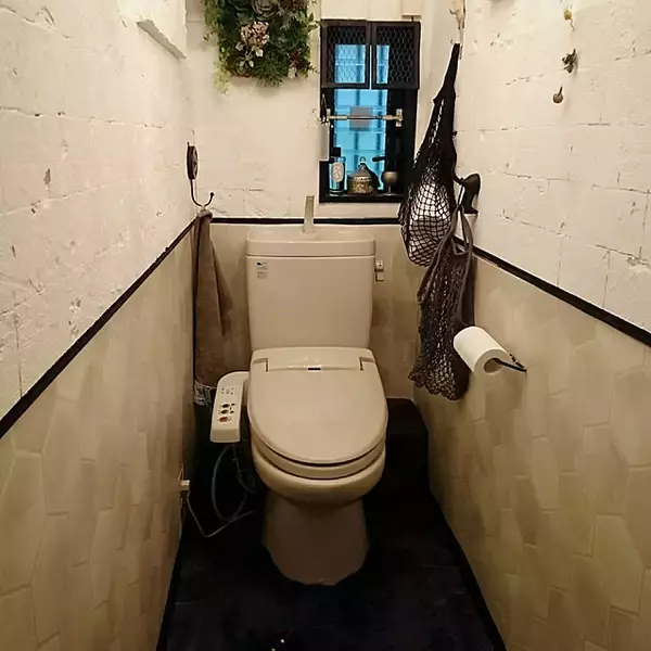 「いつもの壁をワンランク格上げ☆作り方いろいろ腰壁DIY」の画像