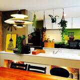 「壁や天井の可能性がもっと広がる！ピクチャーレールのあるインテリア」の画像4