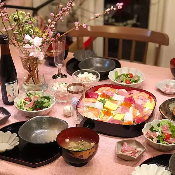 「女の子気分をとことん楽しみたい♡ひなまつりのテーブルコーディネート」の画像