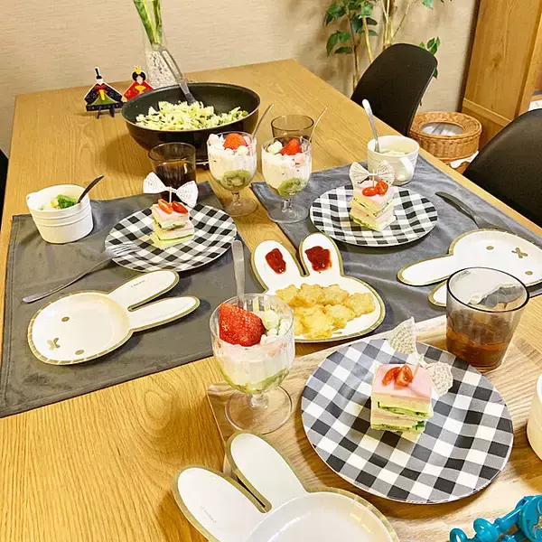 「女の子気分をとことん楽しみたい♡ひなまつりのテーブルコーディネート」の画像