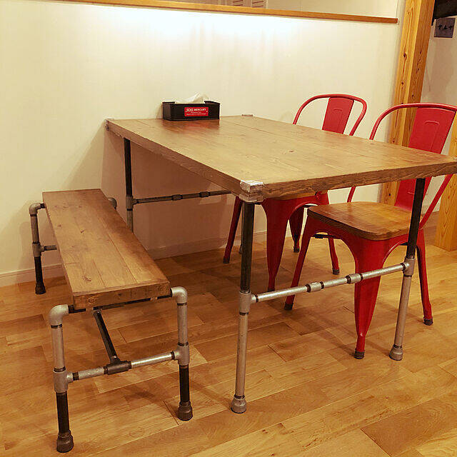 あなたは定番派？個性派？ダイニングテーブルのDIYアイデア実例