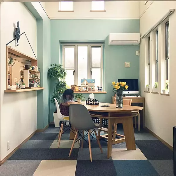 「居心地もインテリアも床からデザインする♪ラグやカーペットが主役のお部屋」の画像