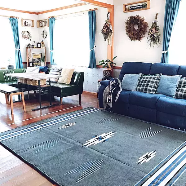「快適で落ち着いた空間に♡ニトリのラグでつくる、くつろぎのお部屋」の画像