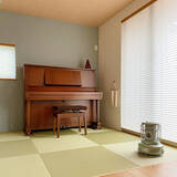 「お気に入りのスタイル作りもできる！ピアノのあるお部屋で楽しむインテリア」の画像7