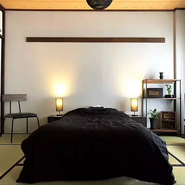 「限られたスペースを落ち着く空間に仕上げるコツ☆6畳の寝室のつくり方」の画像