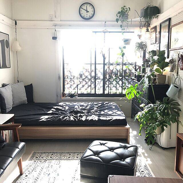 限られたスペースを落ち着く空間に仕上げるコツ☆6畳の寝室のつくり方