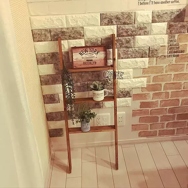 「ディスプレイに大活躍！ラダーDIYでお部屋をアレンジ」の画像