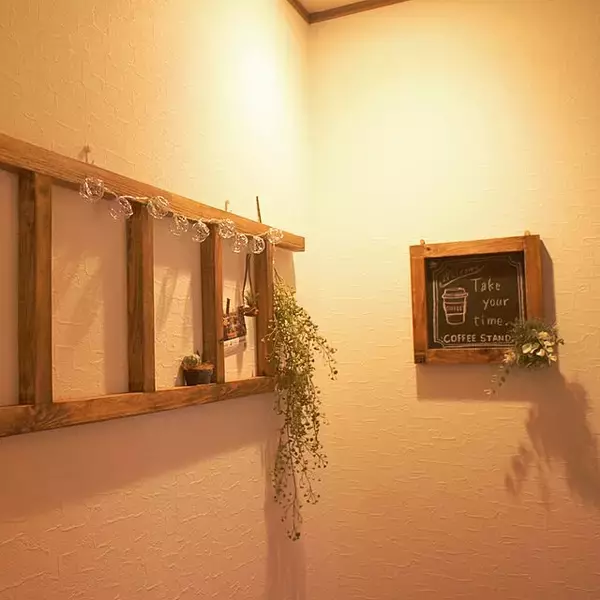 「ディスプレイに大活躍！ラダーDIYでお部屋をアレンジ」の画像