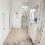 「ナチュラルで木の落ち着きを感じられる！ホワイトオークの床10選」の画像8