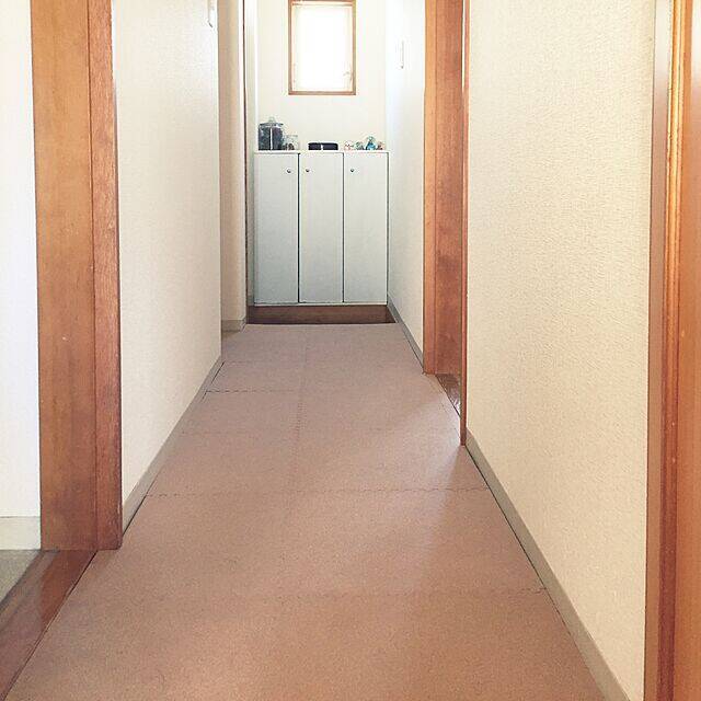 実はこんなに機能的で使えるんです！コルクマットのメリットと活用アイデア