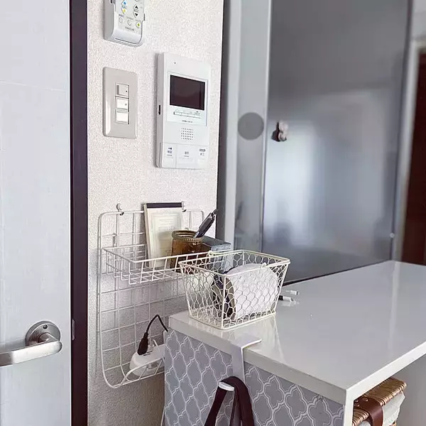 「小さなすき間も上手に活用すれば立派な収納スペースに♪すき間収納の実例集」の画像