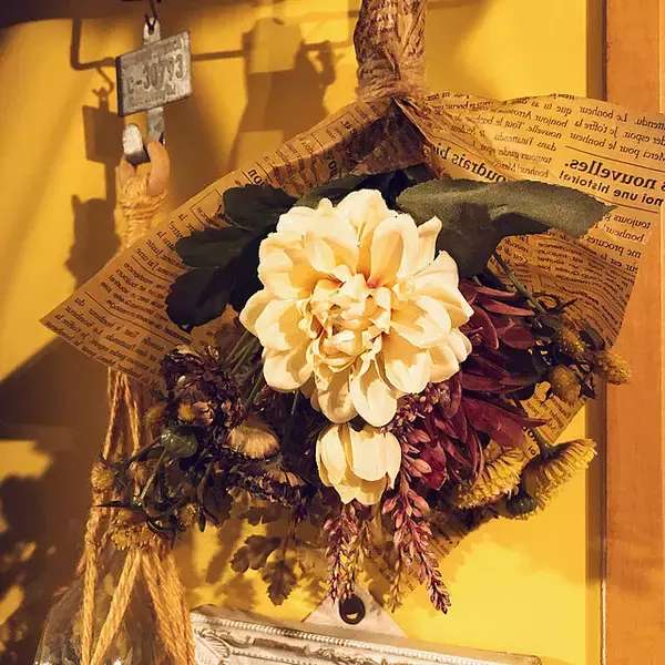 「「花選びも楽しい♪5分で気軽につくるドライフラワー風スワッグ」 by mit_iさん」の画像