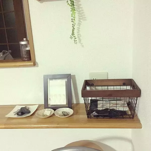 「指定席を作れば、かさばらず管理もうまくいく！郵便物の収納アイデア」の画像