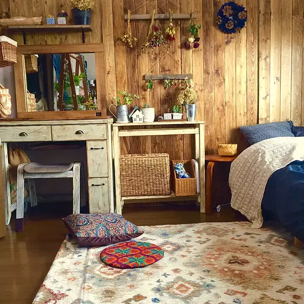 「お部屋の雰囲気をぐっと格上げ☆リメイクして作るアンティーク風家具」の画像