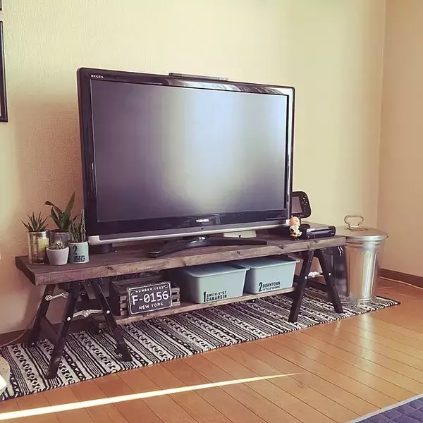 「理想の形を自分の手で作り上げるために☆テレビ台のDIYアイデア」の画像