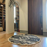 「空間にやさしいアクセント☆円形ラグを使ったインテリアコーディネート実例」の画像6