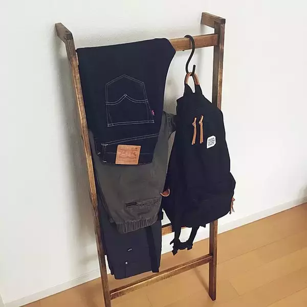 「省スペースでお部屋をグッとセンスアップ！ラダーラックの活用方法」の画像