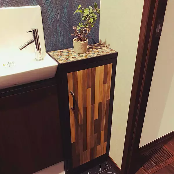 「どこかレトロでほっこりする雰囲気に♡タイルを使ったDIYアイディア10選」の画像